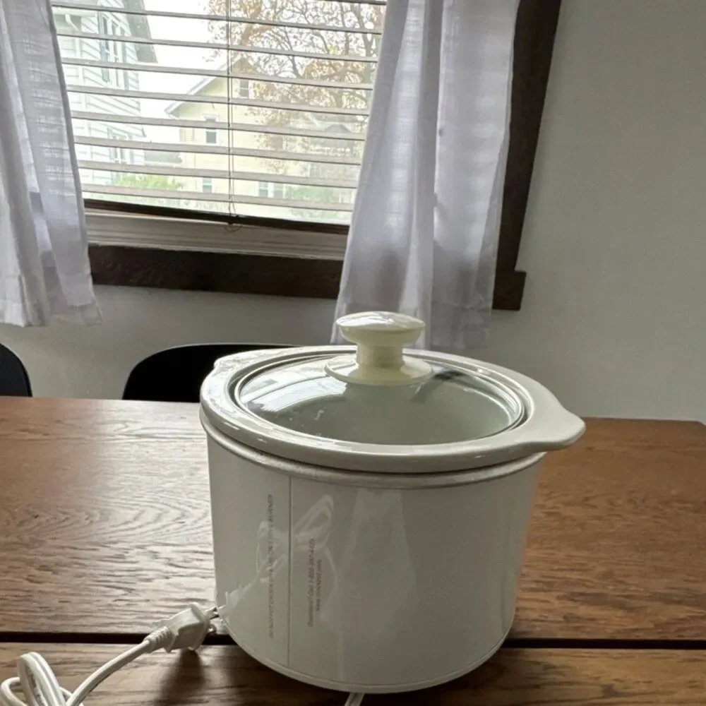 Rival Crock-Pot Slow Cooker White Stoneware Glass Lid Dishwasher Safe
